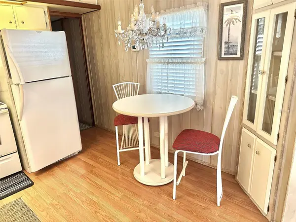 8300 SEMINOLE BLVD #241, Seminole, FL 33772