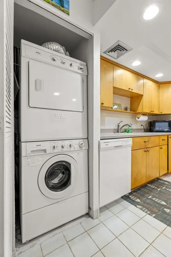 1 KEY CAPRI #104-East, Treasure Island, FL 33706