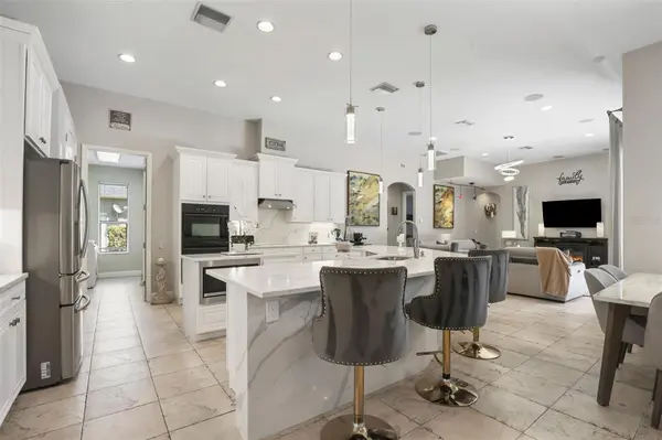 27608 PINE POINT DR, Wesley Chapel, FL 33544