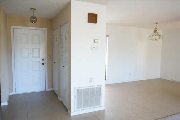 302 BRYCE CT, Sun City Center, FL 33573