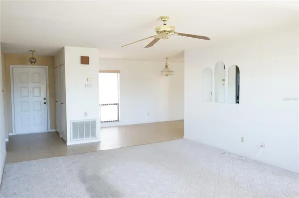 302 BRYCE CT, Sun City Center, FL 33573