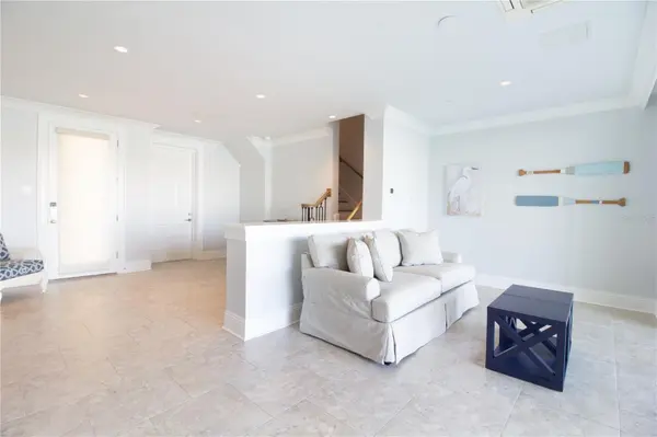 158 BRIGHTWATER DR #1, Clearwater Beach, FL 33767