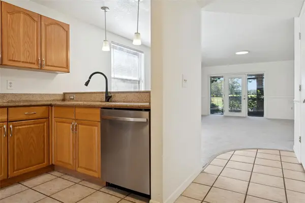14902 PAR CLUB CIR, Tampa, FL 33618