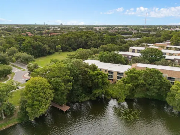 4190 VERSAILLES DR #4190D, Orlando, FL 32808