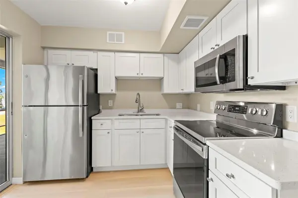 2433 BRAZILIA DR #41, Clearwater, FL 33763