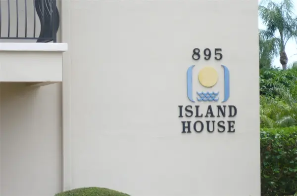 895 S GULFVIEW BLVD #303, Clearwater Beach, FL 33767