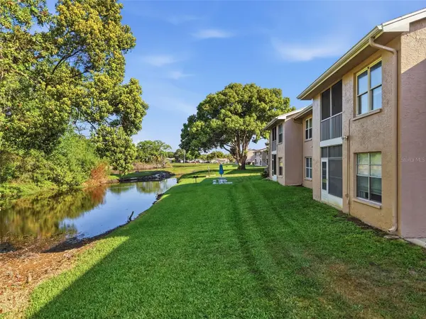 4833 MYRTLE OAK DR #12, New Port Richey, FL 34653