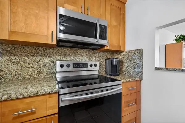 7625 SUN ISLAND DR S #207, South Pasadena, FL 33707
