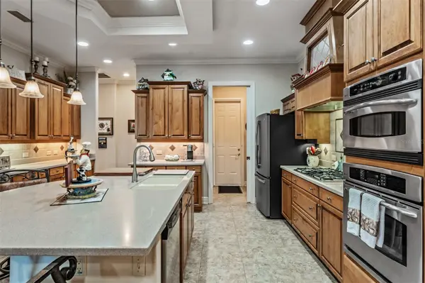 34115 AMERICANA AVE, Dade City, FL 33525