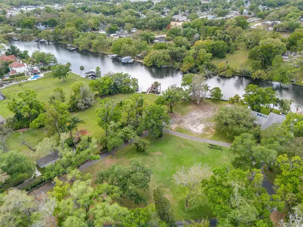 5924 RIVER TER, Tampa, FL 33604