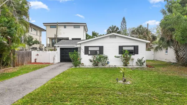 1920 NEW HAMPSHIRE AVE NE, St Petersburg, FL 33703