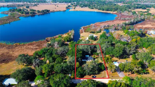 8807 OVERLOOK DR, Wesley Chapel, FL 33545