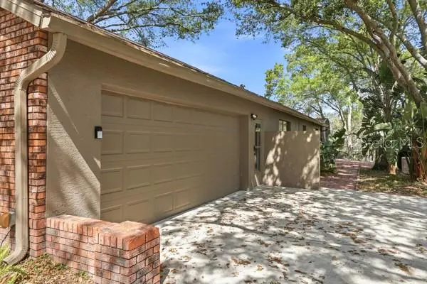 1212 WEYBRIDGE LN, Dunedin, FL 34698