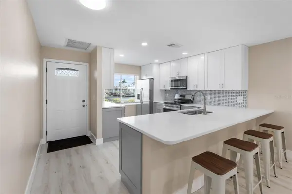 19029 US HIGHWAY 19 N #21E, Clearwater, FL 33764