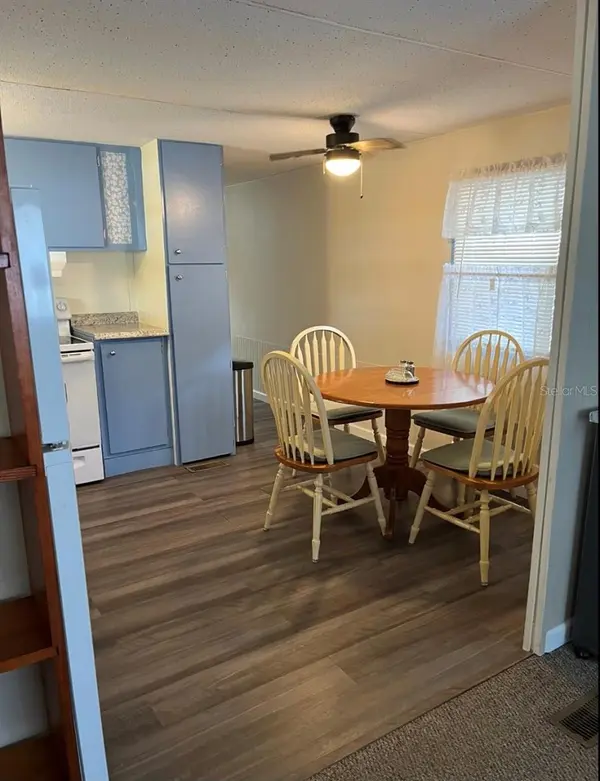38961 STAPLEY CIR, Zephyrhills, FL 33540