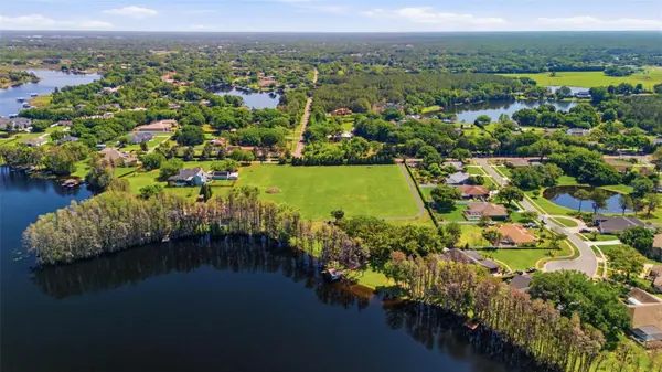 820 NEWBERGER RD, Lutz, FL 33549