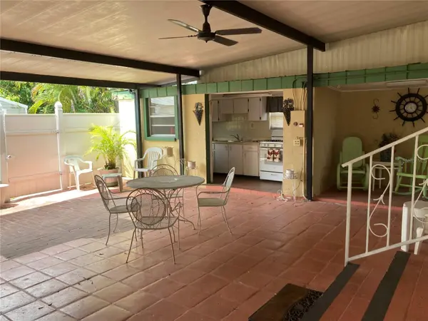 2405 CORRINE ST, Tampa, FL 33605