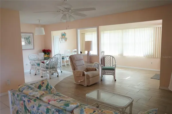 1901 CANTERBURY LN #4, Sun City Center, FL 33573