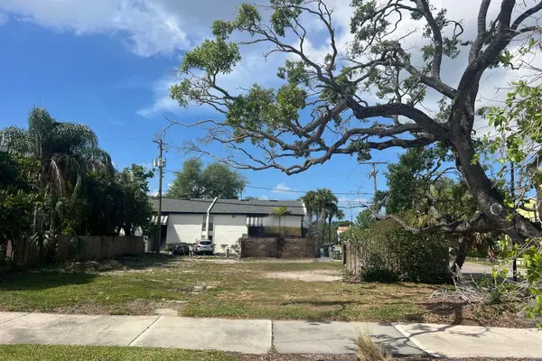 404 E DAVIS BLVD, Tampa, FL 33606