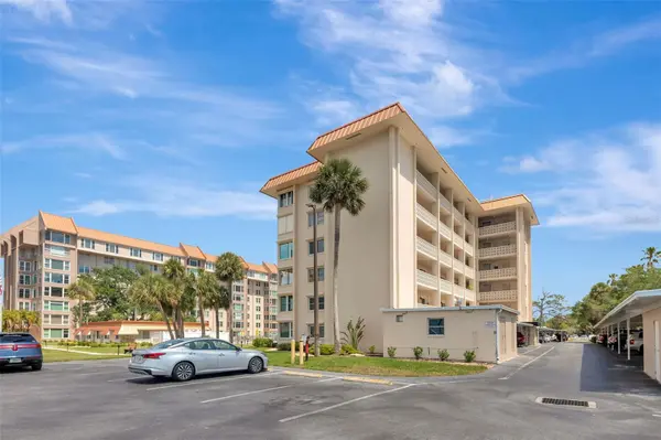 620 EDGEWATER DR #102, Dunedin, FL 34698