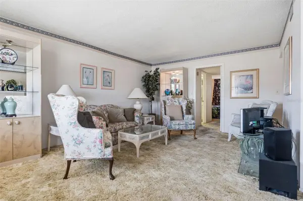 4890 BAY ST NE #326, St Petersburg, FL 33703