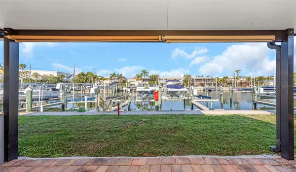 2600 N PAULA DR #12D, Dunedin, FL 34698