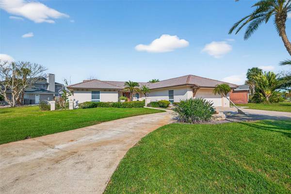 3103 WEDGEWOOD DR, Belleair Beach, FL 33786