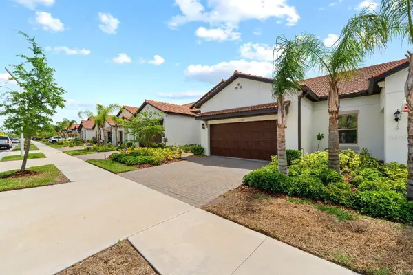 17538 HOLLY WELL AVE, Wimauma, FL 33598