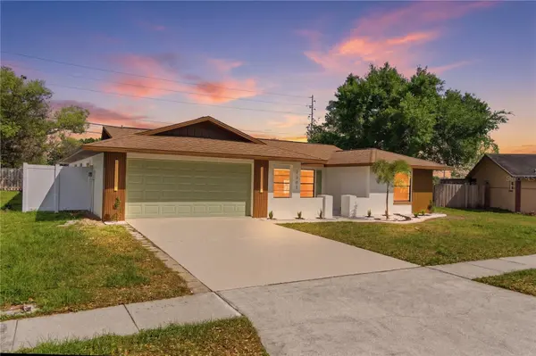 2309 PIN OAK LN E, Clearwater, FL 33759