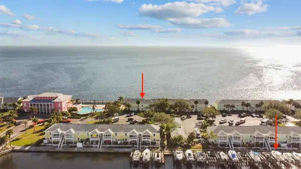 5026 COQUINA KEY DR SE #5026, St Petersburg, FL 33705