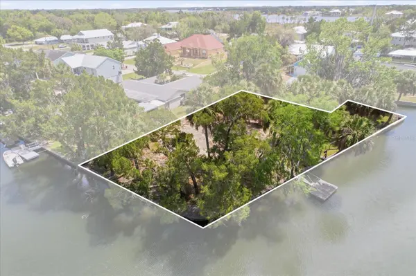 1941 NW 16TH ST, Crystal River, FL 34428