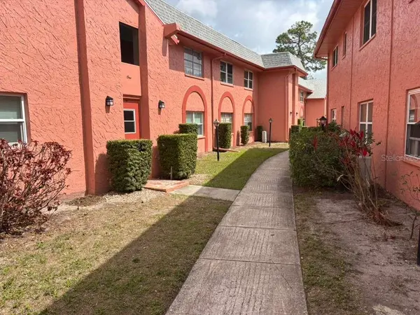 660 62ND AVE N #1204, St Petersburg, FL 33702