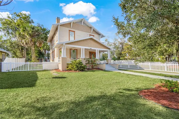 213 N MONROE AVE, Arcadia, FL 34266