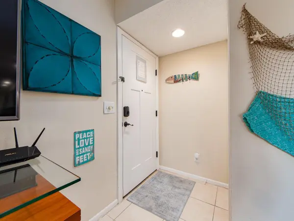 2406 GULF BLVD #204, Indian Rocks Beach, FL 33785