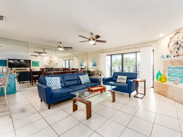 2406 GULF BLVD #204, Indian Rocks Beach, FL 33785
