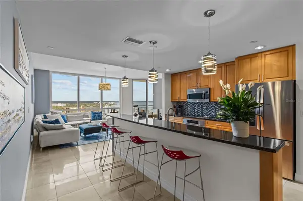 331 CLEVELAND ST #2102, Clearwater, FL 33755