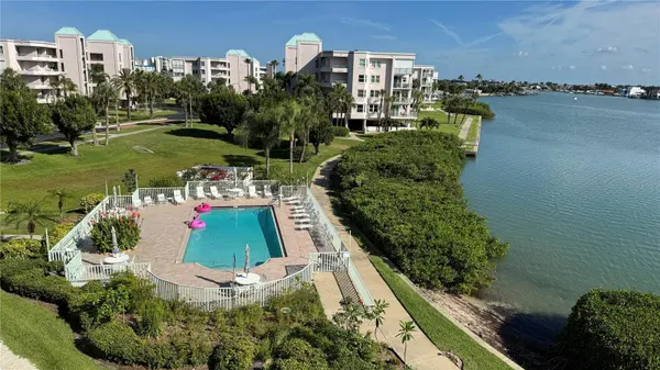 7979 SAILBOAT KEY BLVD S #306, South Pasadena, FL 33707
