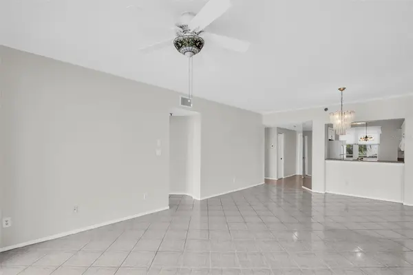7932 SAILBOAT KEY BLVD S #402, South Pasadena, FL 33707