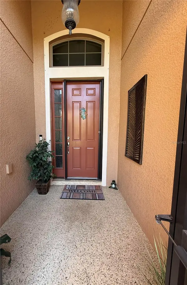 352 LAUREL FALLS DR, Apollo Beach, FL 33572