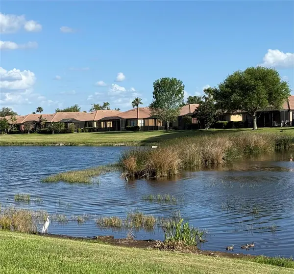 352 LAUREL FALLS DR, Apollo Beach, FL 33572
