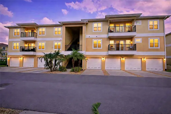 6420 BANYAN BLVD #303, New Port Richey, FL 34652