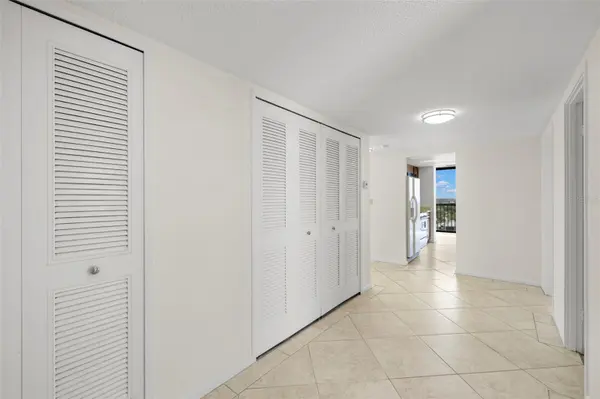 9425 BLIND PASS RD #1008, St Pete Beach, FL 33706