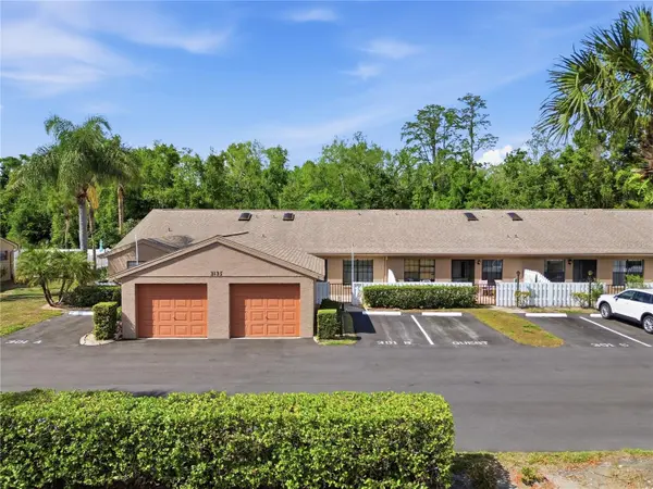 3135 CHARTER CLUB DR #B, Tarpon Springs, FL 34688