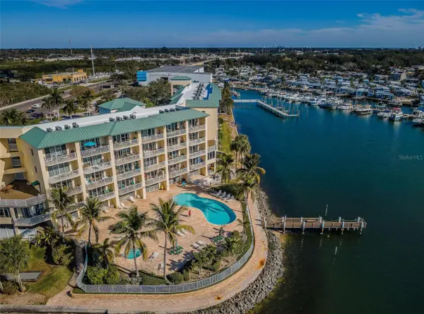 8800 BAY PINES BLVD #303, St Petersburg, FL 33709