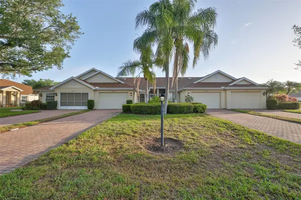 2020 NANTUCKET DR, Sun City Center, FL 33573