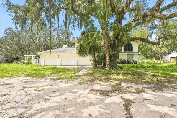 8731 LITHIA PINECREST RD, Lithia, FL 33547