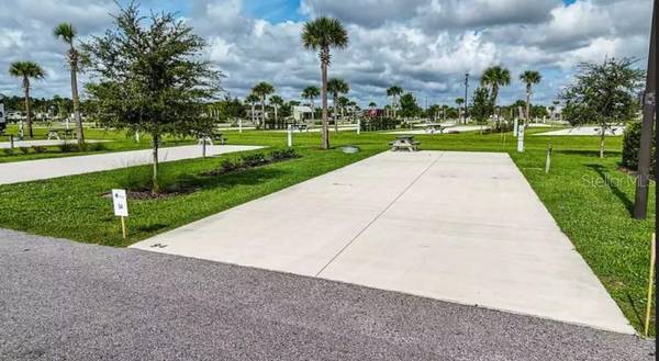 94 CEDAR CIR E, Lake Wales, FL 33898