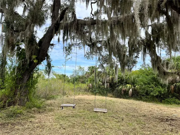 6715 16TH AVE E, Palmetto, FL 34221