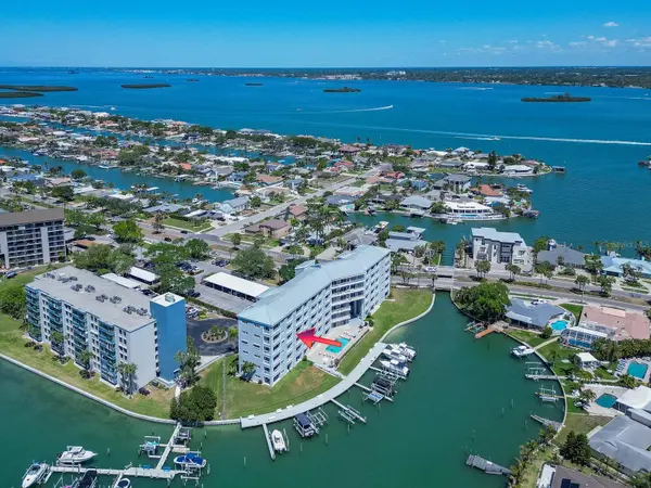 610 ISLAND WAY #407, Clearwater Beach, FL 33767