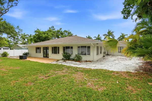 2004 VIRGINIA DR, Bradenton, FL 34205